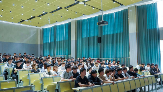 化工学子踊跃参与富海集团宣讲会，积极开拓就业渠道与教育文化交流